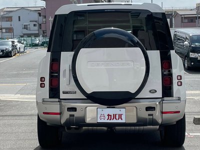 LAND ROVER DEFENDER - 5