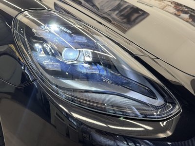 PORSCHE PANAMERA - 8