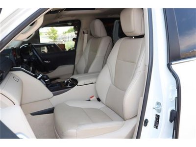 TOYOTA LAND CRUISER 300 - 6