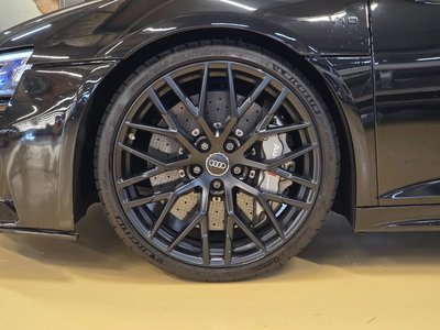 AUDI R8 - 6