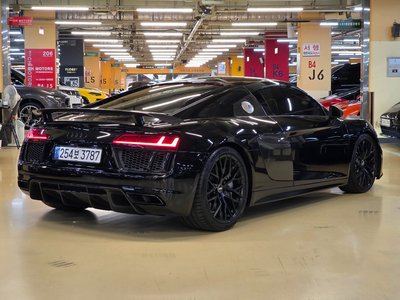 AUDI R8 - 3