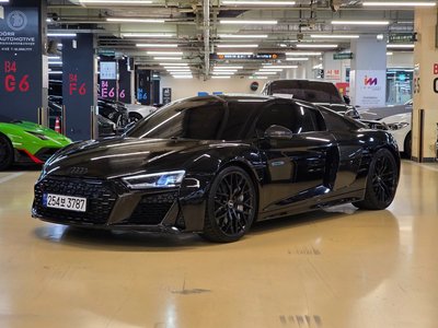 AUDI R8 - 5