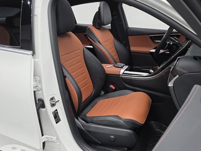 MERCEDES-BENZ GLC - 10