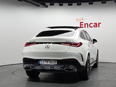 MERCEDES-BENZ GLC - 4