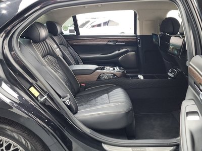 صورة مصغرة 17 لـ 2020 Genesis G90