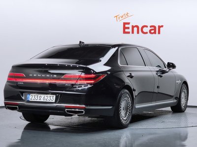 صورة 3 لـ 2020 Genesis G90