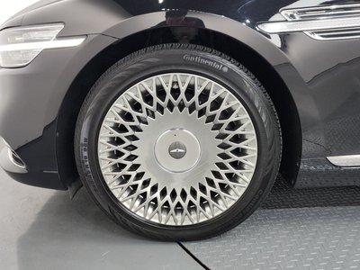 صورة 6 لـ 2020 Genesis G90