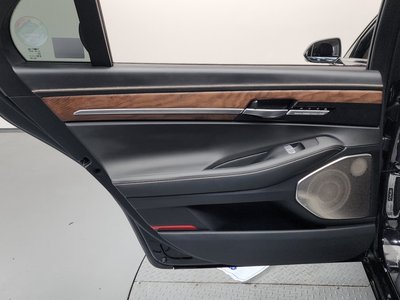 صورة مصغرة 15 لـ 2020 Genesis G90