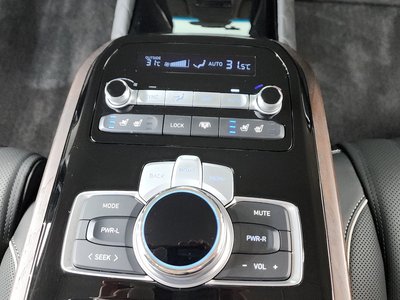 صورة مصغرة 22 لـ 2020 Genesis G90