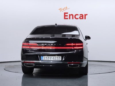 صورة 4 لـ 2020 Genesis G90