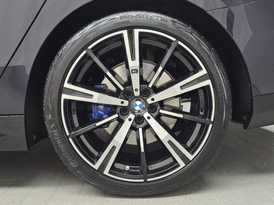 صورة 8 لـ 2025 BMW 5 SERIES