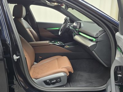 صورة مصغرة 16 لـ 2025 BMW 5 SERIES