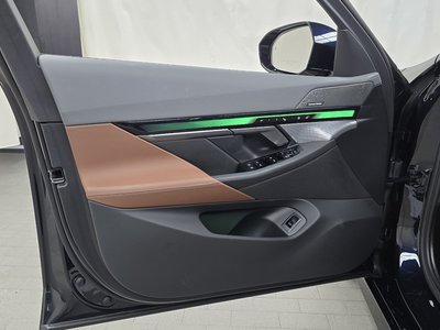 صورة مصغرة 14 لـ 2025 BMW 5 SERIES