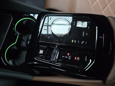 صورة مصغرة 12 لـ 2025 BMW 5 SERIES