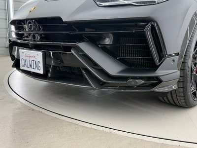 LAMBORGHINI URUS - 8