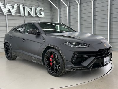 LAMBORGHINI URUS - 2