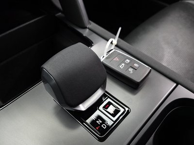 LAND ROVER DISCOVERY SPORT - 9