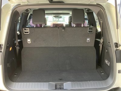 2025 Toyota LAND CRUISER 300 缩略图 24