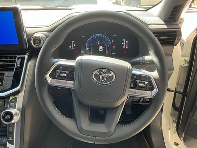 2025 Toyota LAND CRUISER 300 缩略图 35