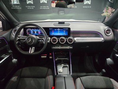 MERCEDES-BENZ GLB - 5