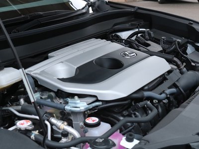 صورة مصغرة 12 لـ 2023 Lexus UX