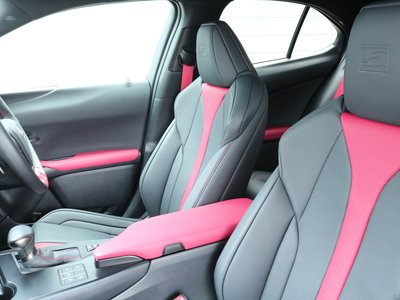 صورة مصغرة 42 لـ 2023 Lexus UX