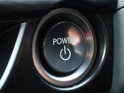 صورة مصغرة 14 لـ 2023 Lexus UX