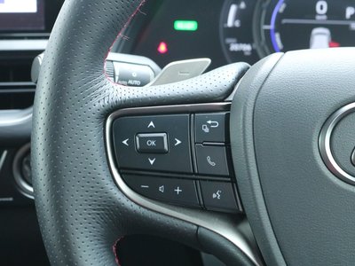 صورة مصغرة 45 لـ 2023 Lexus UX