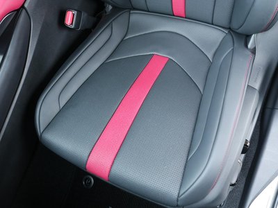 صورة مصغرة 49 لـ 2023 Lexus UX
