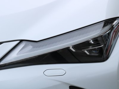 صورة مصغرة 18 لـ 2023 Lexus UX