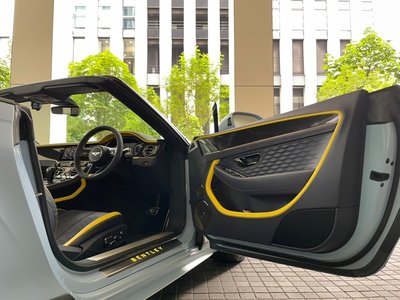 BENTLEY CONTINENTAL - 8