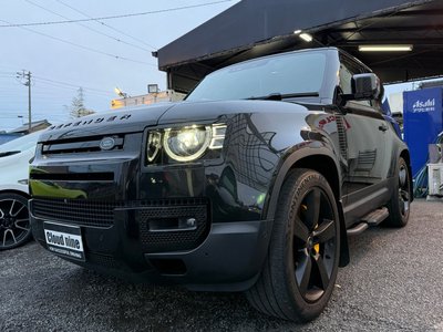 LAND ROVER DEFENDER - 8