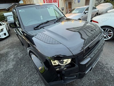 LAND ROVER DEFENDER - 9