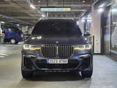 BMW X7 - 1