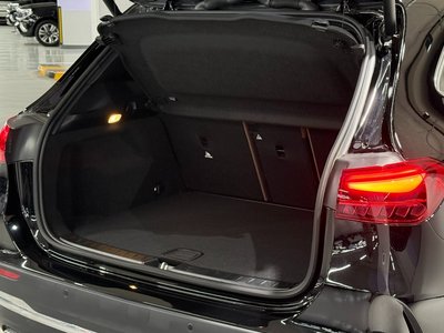 MERCEDES-BENZ GLA - 10