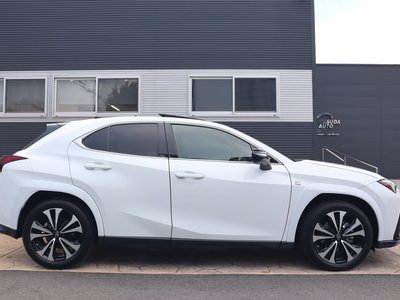LEXUS UX - 4