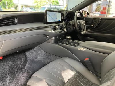 2023 Lexus LS — миниатюра 25