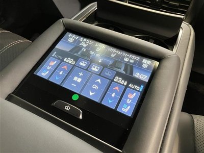 2023 Lexus LS — миниатюра 6