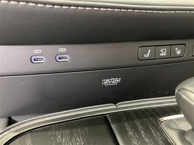 2023 Lexus LS — миниатюра 37