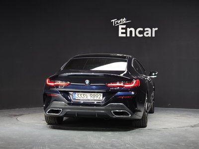BMW 8 SERIES - 3
