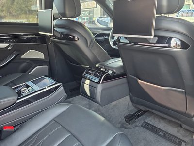 AUDI A8 - 6