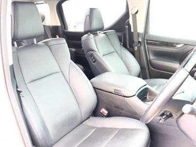 TOYOTA ALPHARD - 8