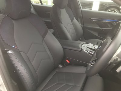 2025 BMW 5 SERIES 缩略图 19