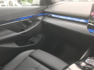 2025 BMW 5 SERIES 缩略图 25