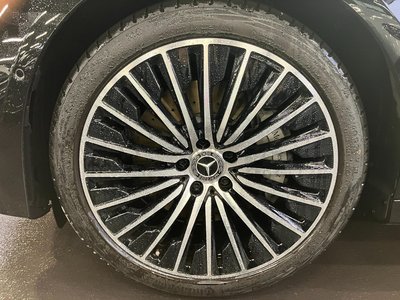 MERCEDES-BENZ E-CLASS - 6