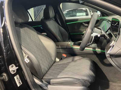 MERCEDES-BENZ E-CLASS - 8