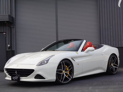 FERRARI CALIFORNIA T - 10
