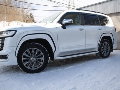 TOYOTA LAND CRUISER 300 - 4