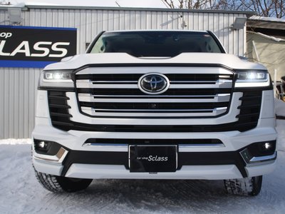 TOYOTA LAND CRUISER 300 - 3