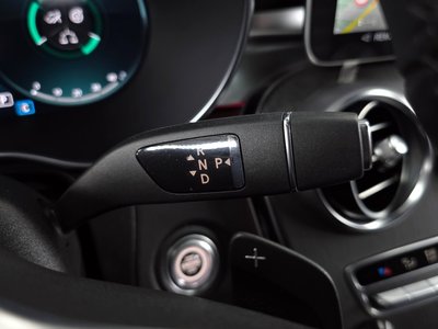 MERCEDES-BENZ GLC - 9